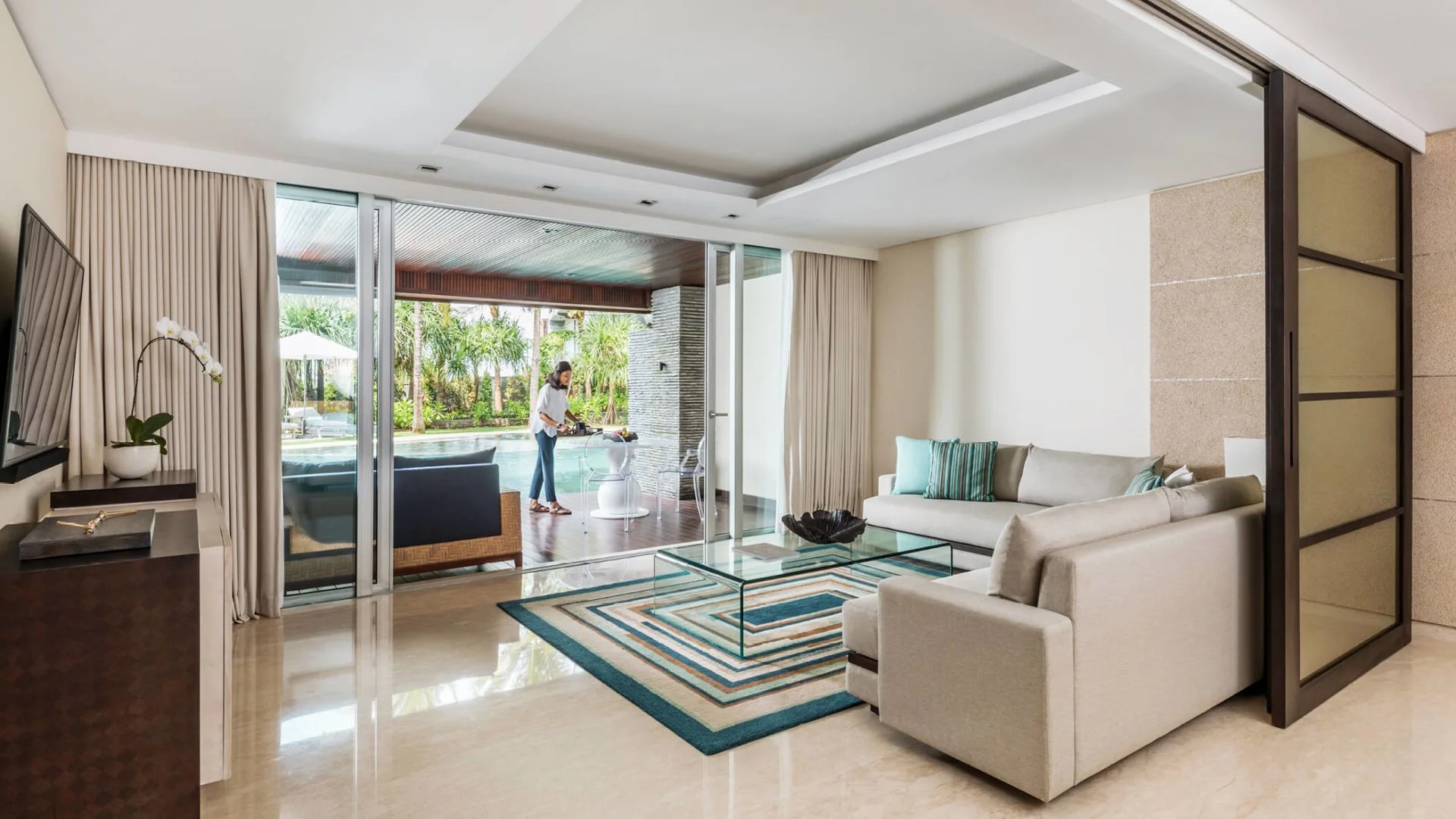 2BR Lagoon Pool Residence