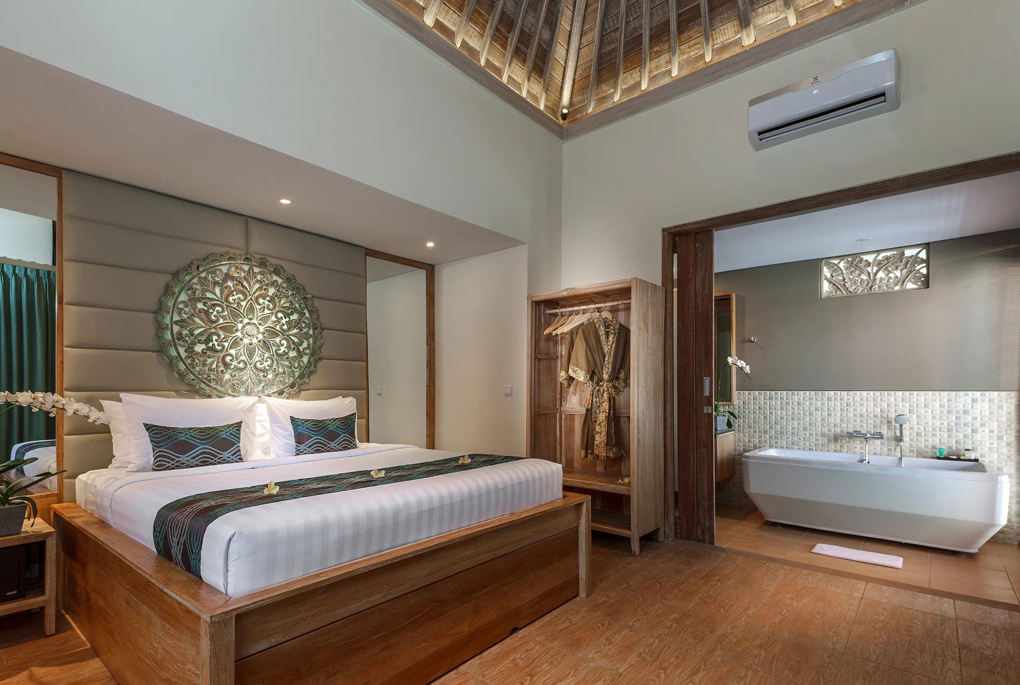 Lagoon Villa