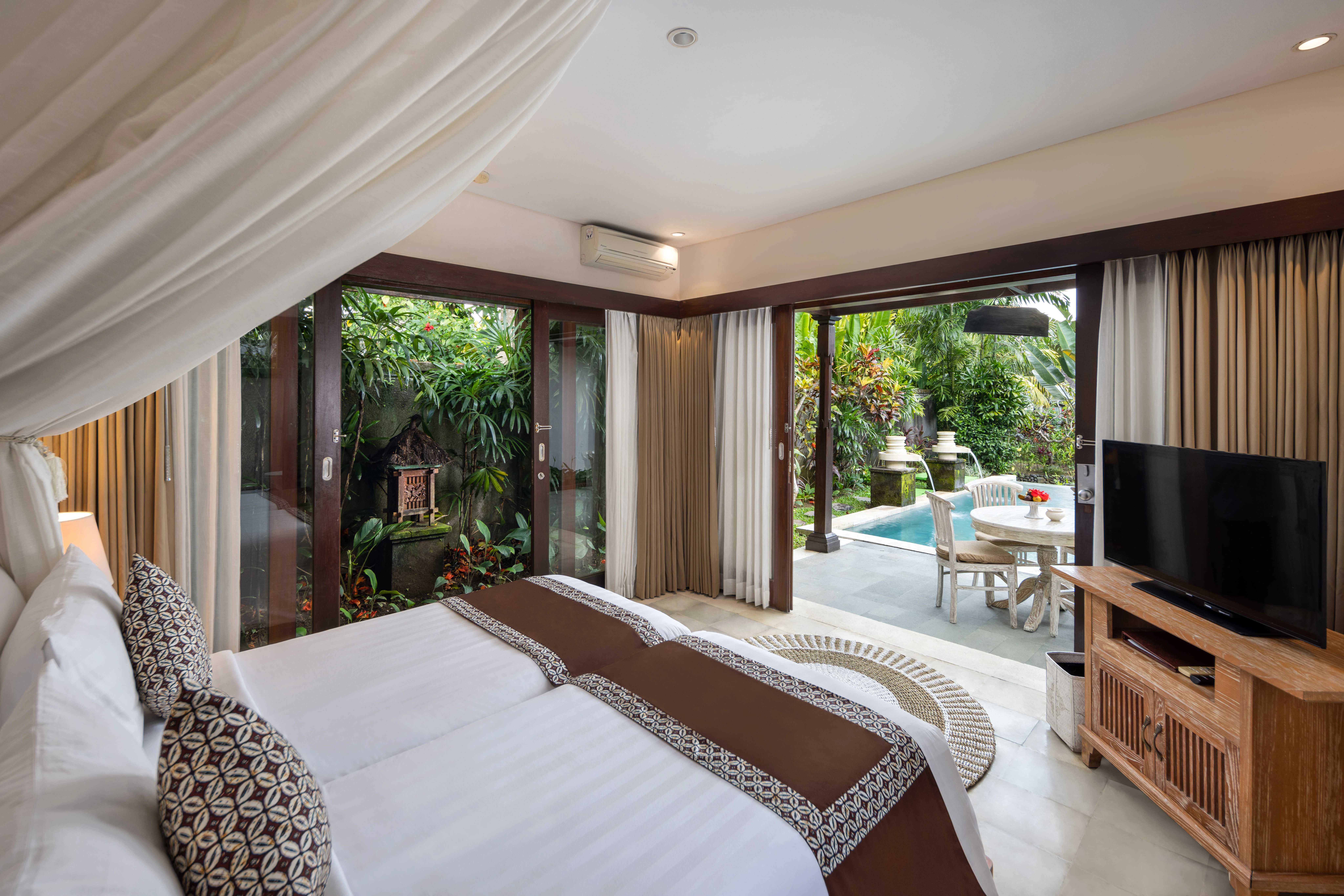 2BR Lagoon Infinity Pool Villa