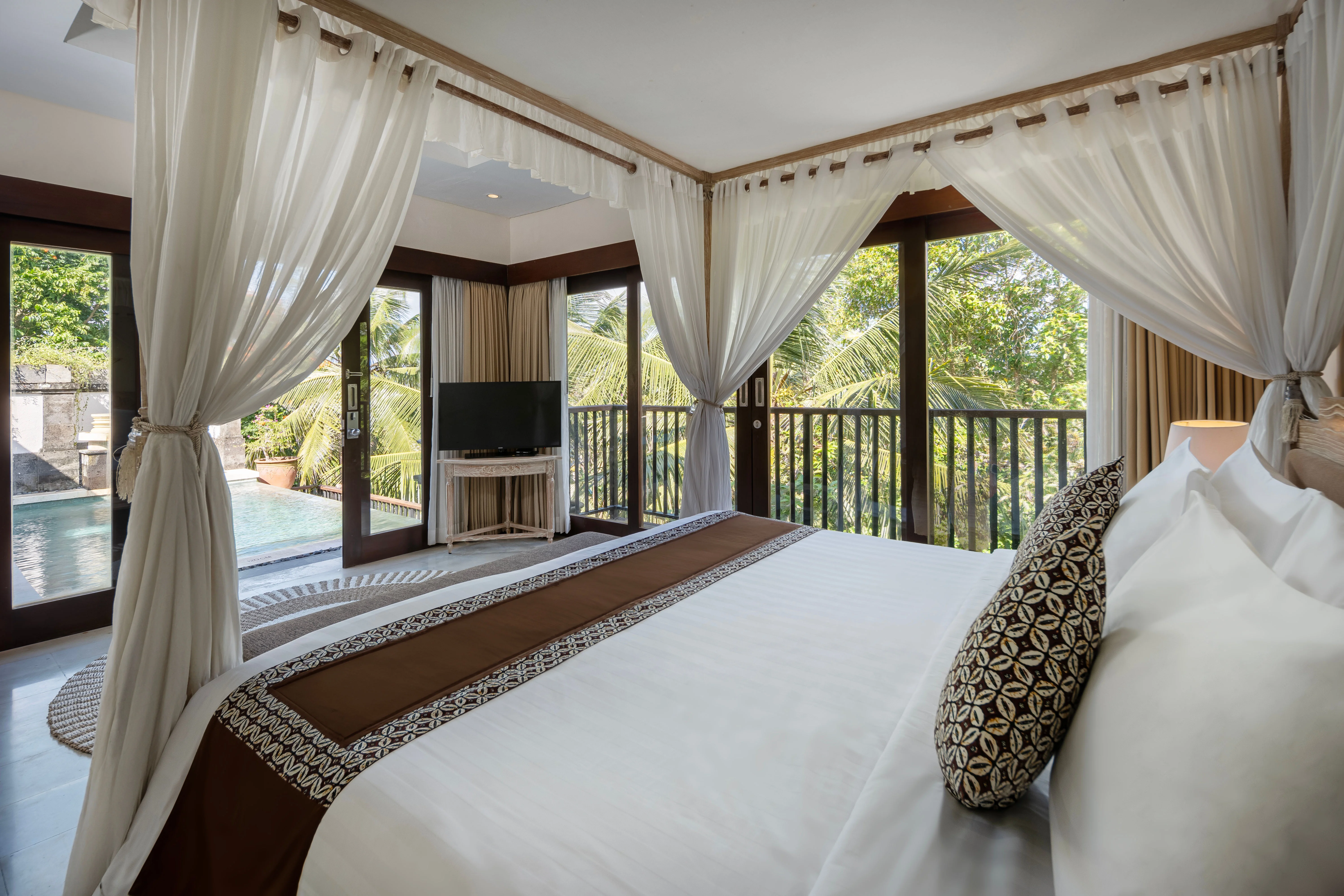 2BR Sky Pool Villa