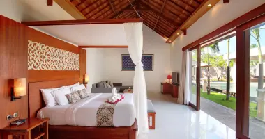 4BR Suite Villa