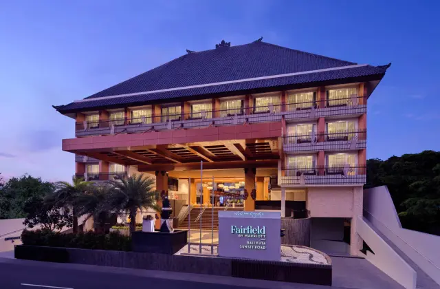 Fairfield By Marriot Bali Kuta Sunset Road