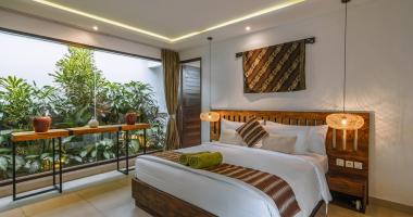 3BR Luxury Pool Villa Garden View