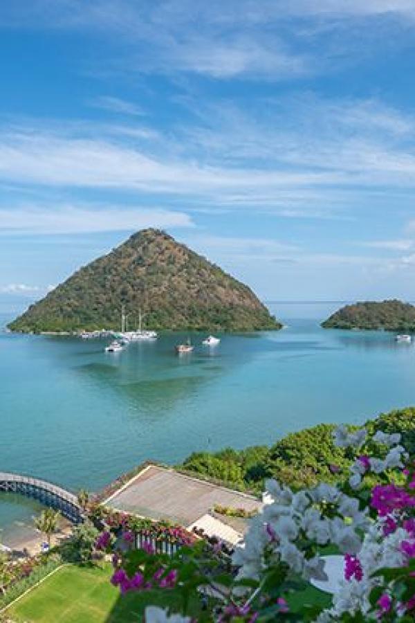 AYANA Komodo Waecicu Beach Promotion