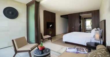 One King Bed Deluxe