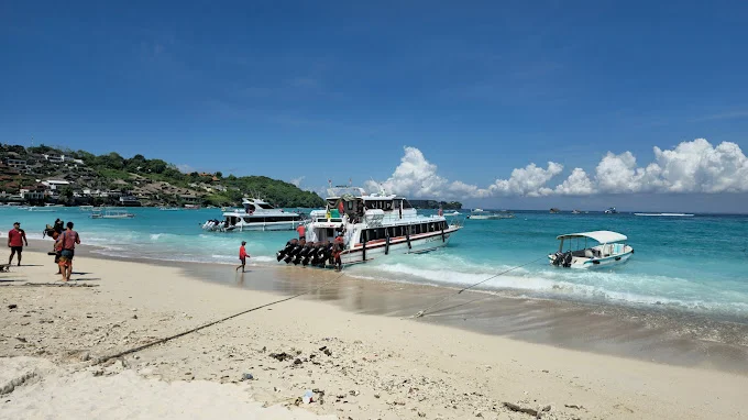 Lembongan Harbour
